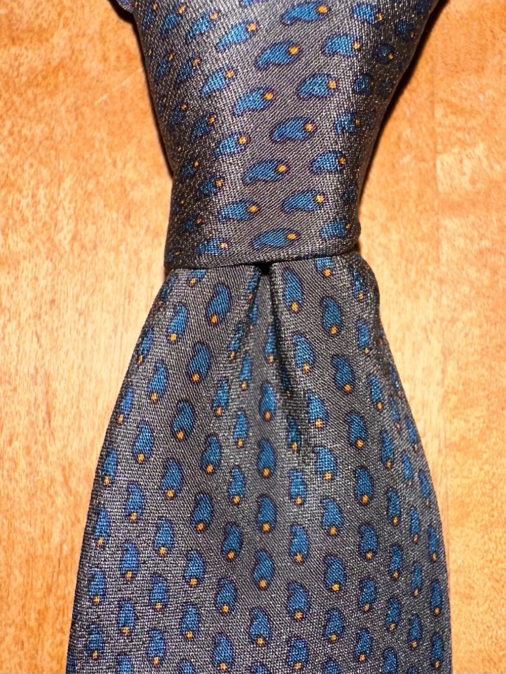 Bally Switzerland vintage tie like new
